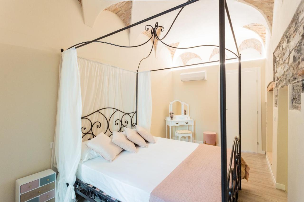 Romantic Escape City Centre With Jacuzzi & Parking By Rent All كومو المظهر الخارجي الصورة