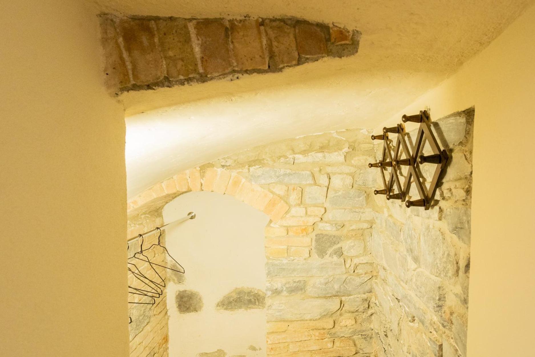 Romantic Escape City Centre With Jacuzzi & Parking By Rent All كومو المظهر الخارجي الصورة